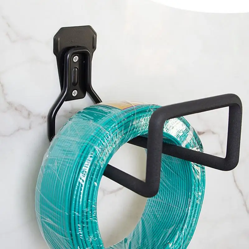 خطاف متين لأنابيب المياه في ال - مراجعة Gardening Tools Types وسعره