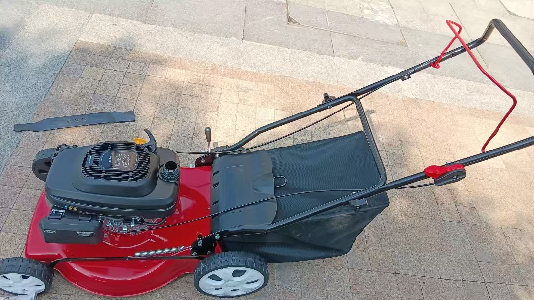 جزازات عشب صناعية تعمل بالبنزي - مراجعة Gardening Tools Best Quality وسعره